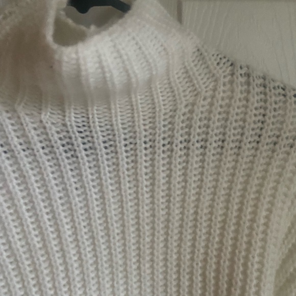 H&M Mock neck Oversized Sweater - Picture 2 of 4